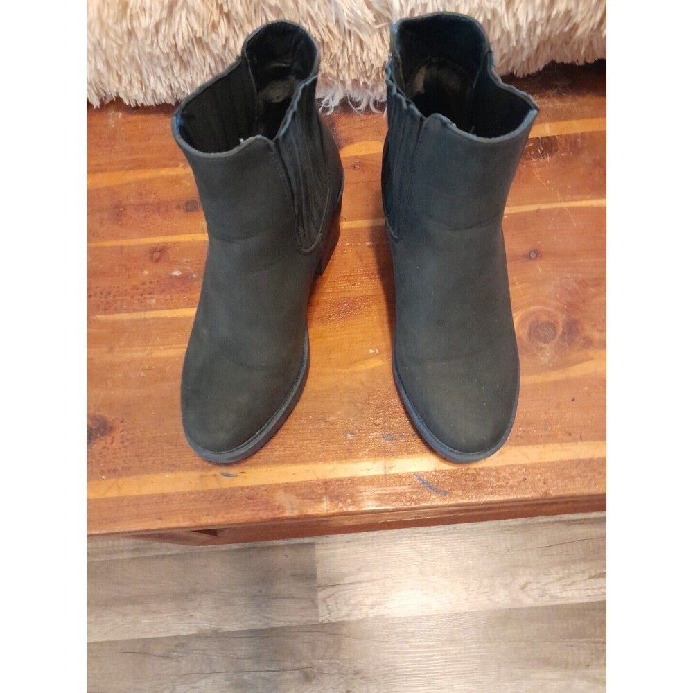 J. Ferrar Maeve Water Resistant Women’s Black Ankle Boots With Heel 7.